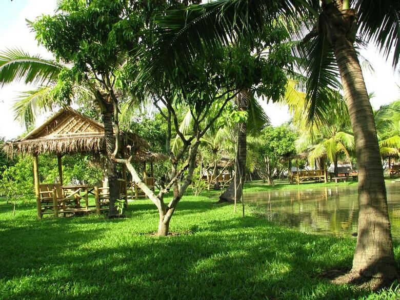 Hotel Racha Herb Gardens