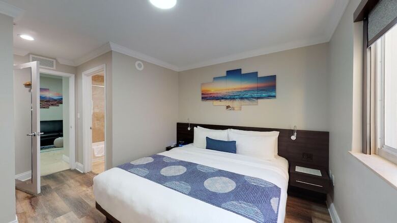 Nuvo Suites Hotel