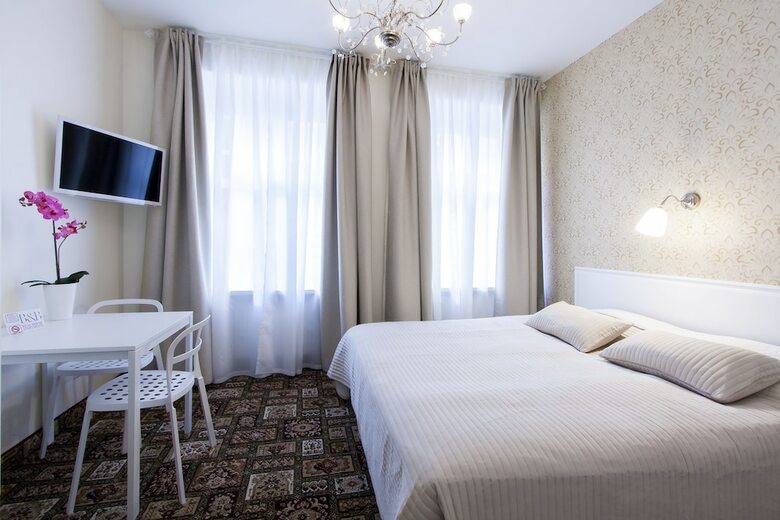 Hotel Real House