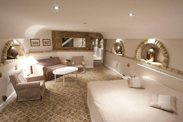 Hotel Real House