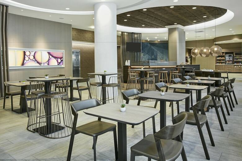 Hotel Springhill Suites By Marriott Milwaukee Downtown