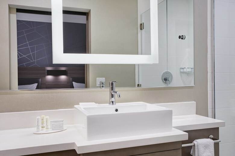 Hotel Springhill Suites By Marriott Milwaukee Downtown
