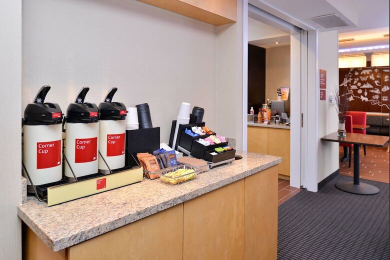 Hotel Towneplace Suites Detroit Commerce