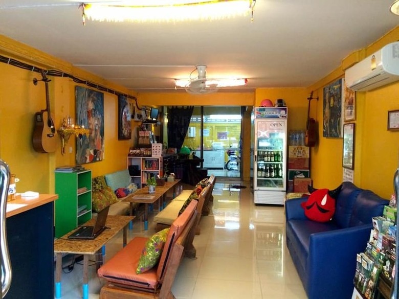 Hostal The Living Place 2 - Hostel