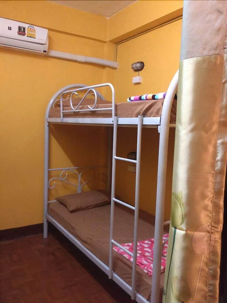 Hostal The Living Place 2 - Hostel