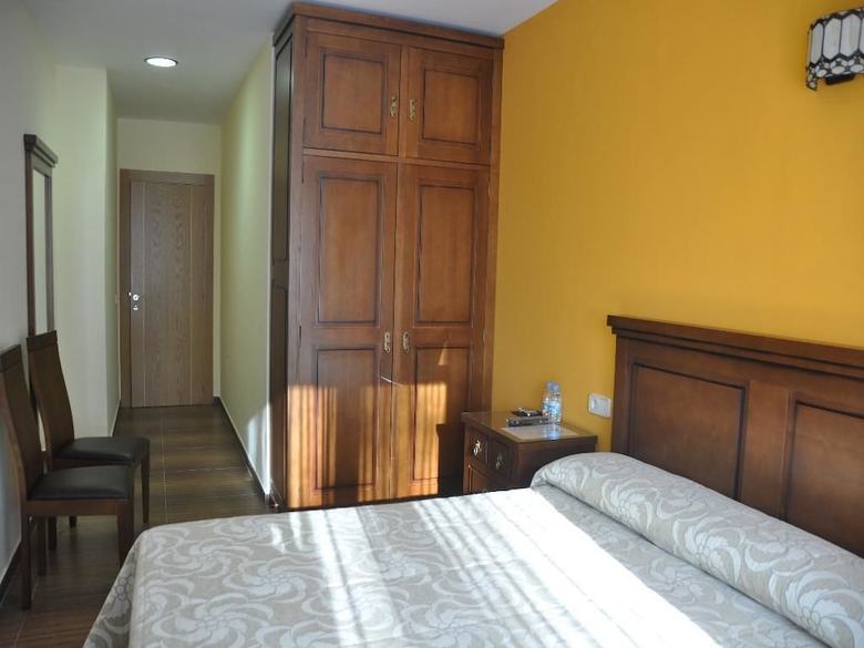 Hotel De Alba