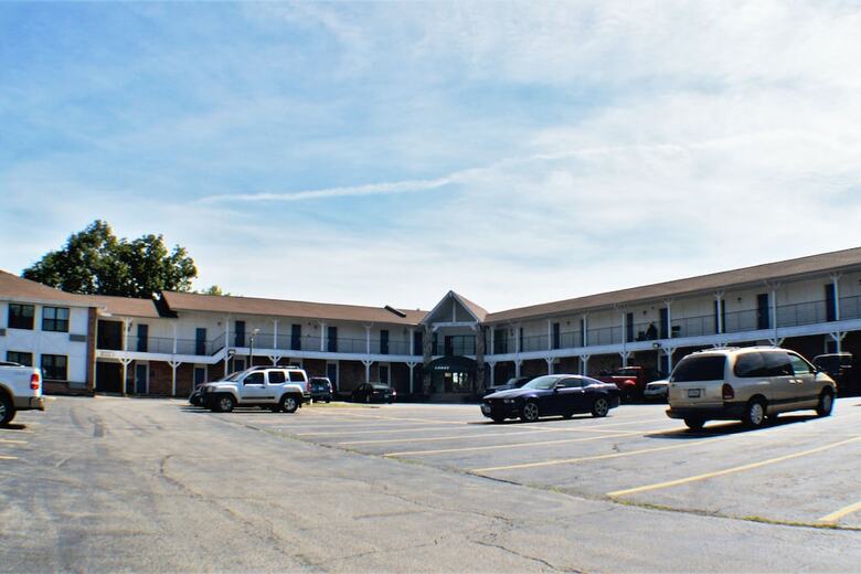 Hotel Lake St Loius