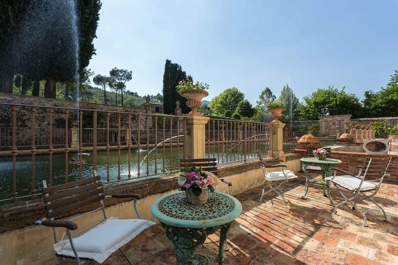 Coselli's Collection Luxury Villas Rental