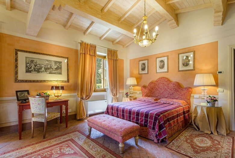Coselli's Collection Luxury Villas Rental