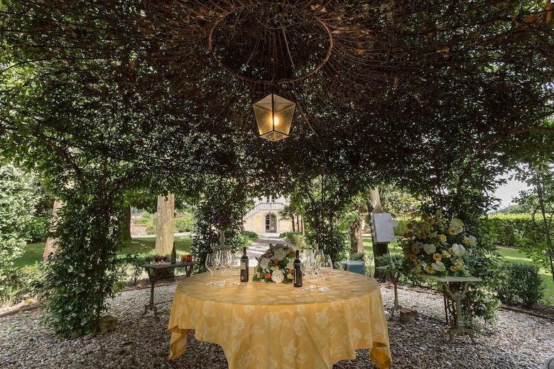 Coselli's Collection Luxury Villas Rental