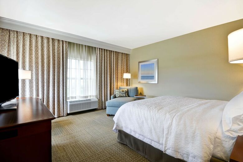 Hotel Hampton Inn & Suites Charleston Airport