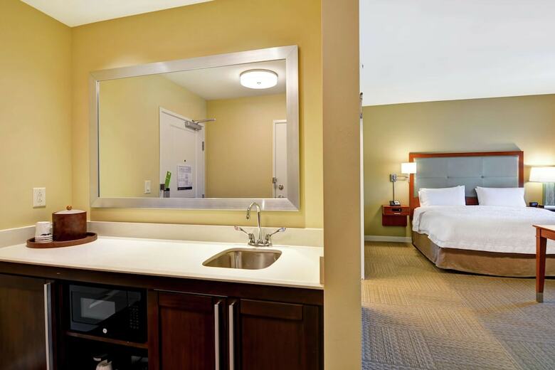 Hotel Hampton Inn & Suites Charleston Airport