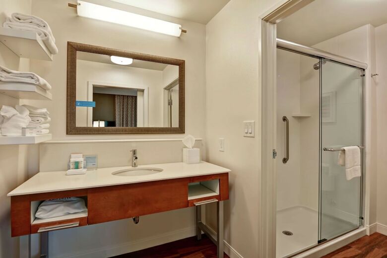 Hotel Hampton Inn & Suites Charleston Airport