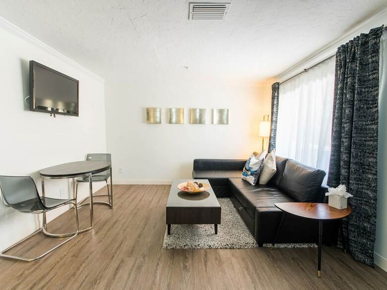 Hibiscus Suites - Gateway To Siesta Key