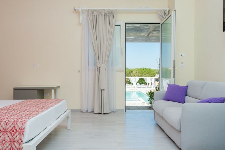 Hotel Relais Masseria Casina Dei Cari
