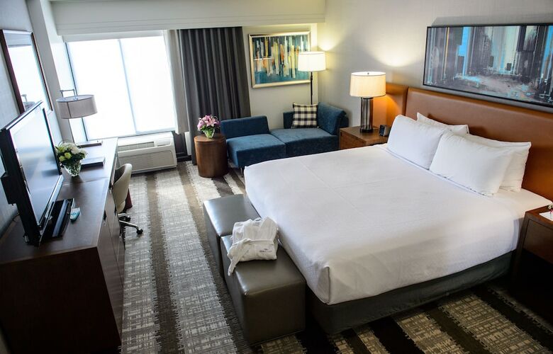 Hotel Crowne Plaza Dulles Airport