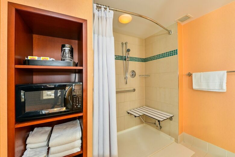 Hotel Crowne Plaza Dulles Airport