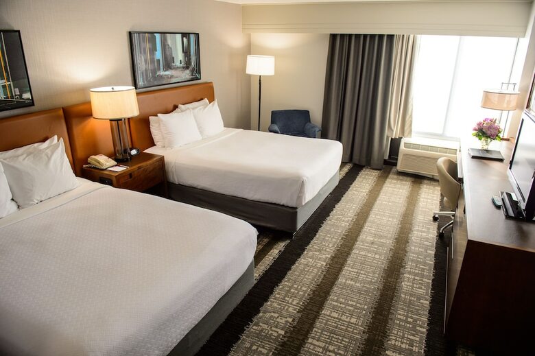 Hotel Crowne Plaza Dulles Airport