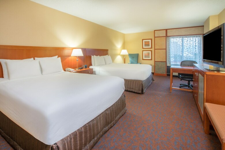 Hotel Crowne Plaza Dulles Airport