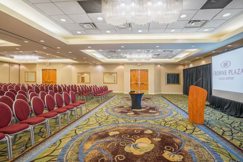 Hotel Crowne Plaza Dulles Airport