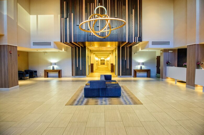 Hotel Crowne Plaza Dulles Airport