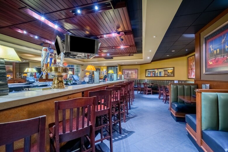 Hotel Crowne Plaza Dulles Airport