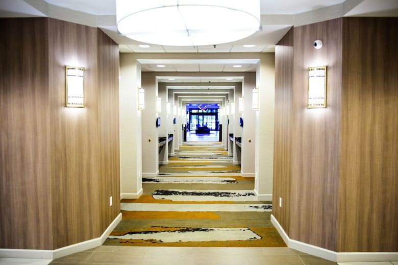 Hotel Crowne Plaza Dulles Airport