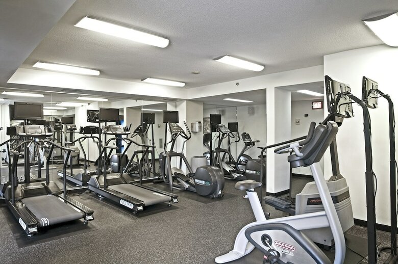 Aparthotel Oakwood Crystal City