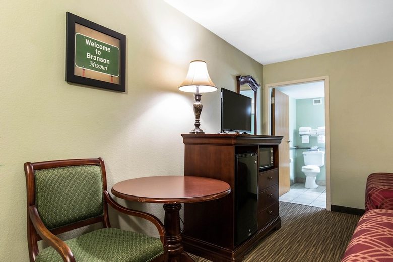 Hotel Econo Lodge At Thousand Hills