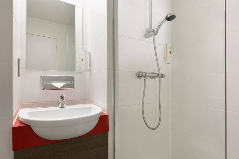 Hotel Ramada By Wyndham Chorley South