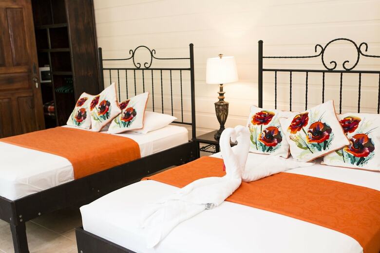 Posada Evergreen Lodge