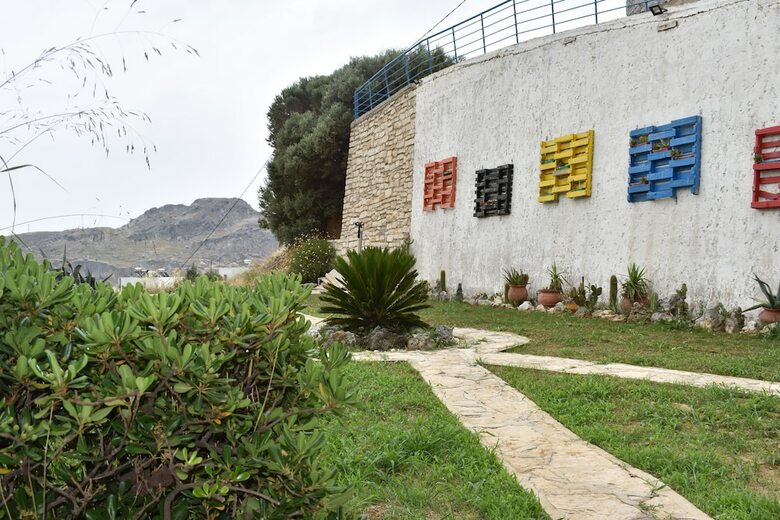 Panorama Studios And Apartments