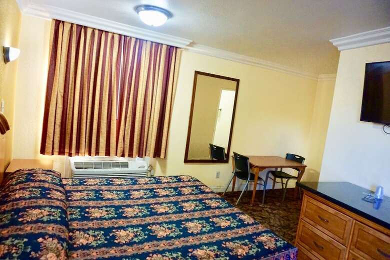 Satellite Motel