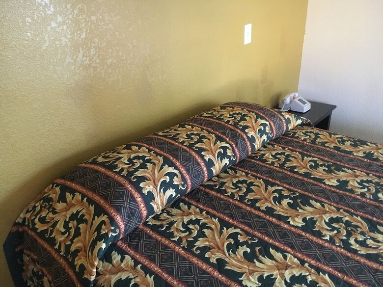 Satellite Motel