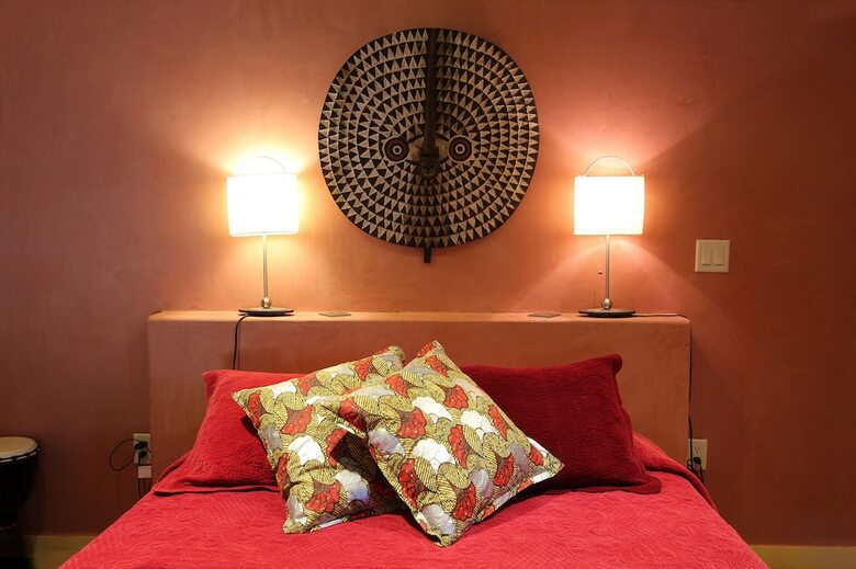 Bed & Breakfast Topia Inn - An Organic Oasis