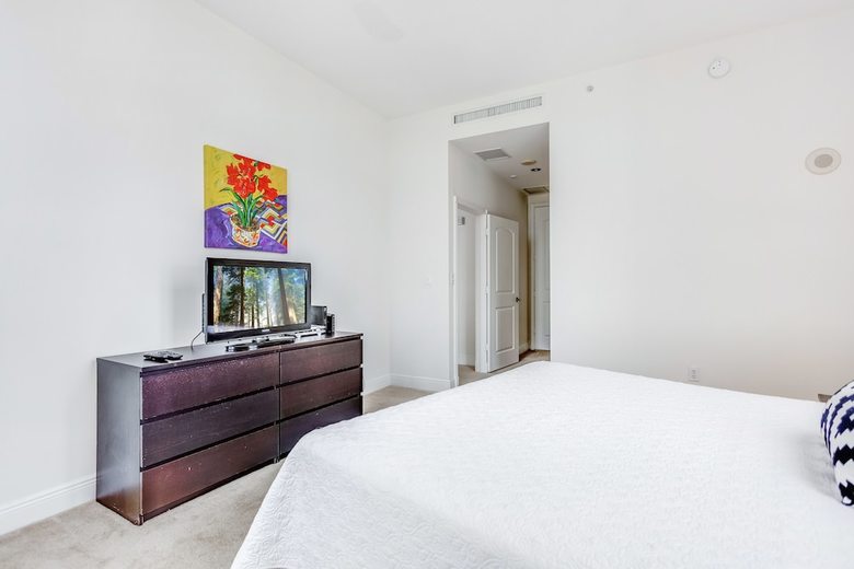 Towers Of Dadeland By Miami Vacations