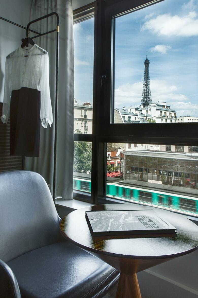 Hotel Le Parisis Paris Tour Eiffel