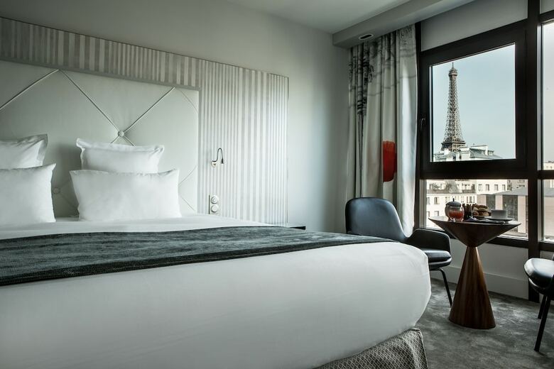 Hotel Le Parisis Paris Tour Eiffel