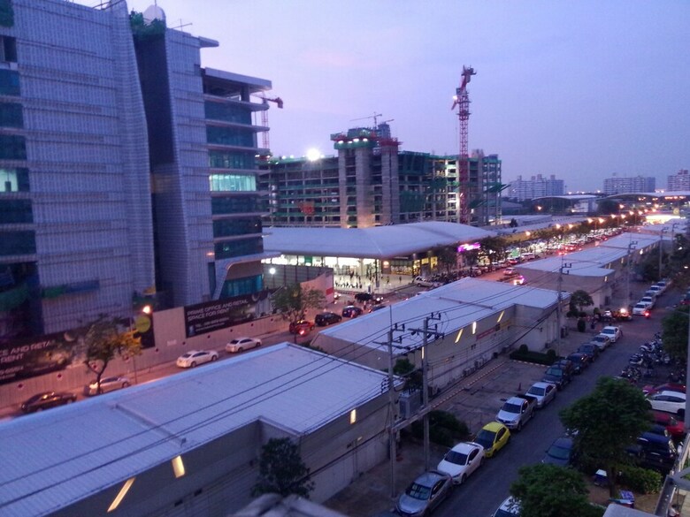 Apartamentos Muang Thong Condo
