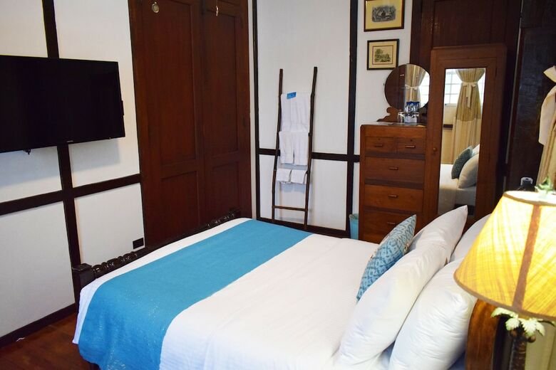 Hotel Paradores Del Castillo