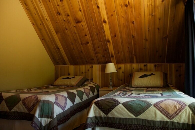 Cabana The Wayfarer Resort
