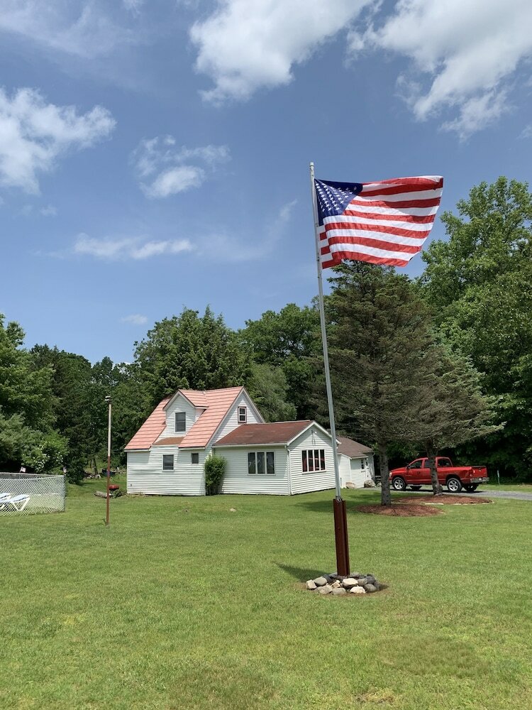 Echo Valley Cottages