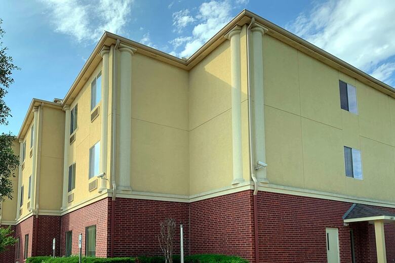Hotel Comfort Suites Texas Ave.