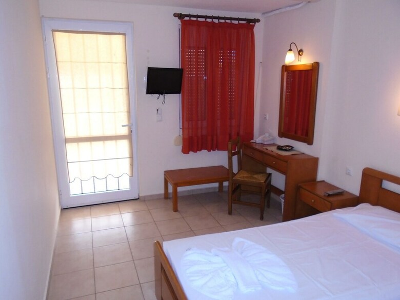 Hotel Triton