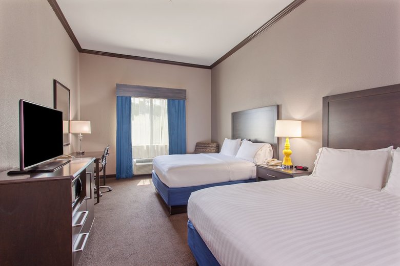Holiday Inn Express Hotel & Suites Wharton
