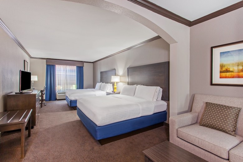 Holiday Inn Express Hotel & Suites Wharton
