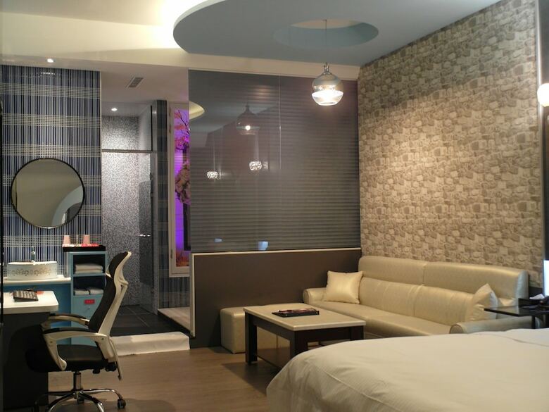 Sweet Love Boutique Motel