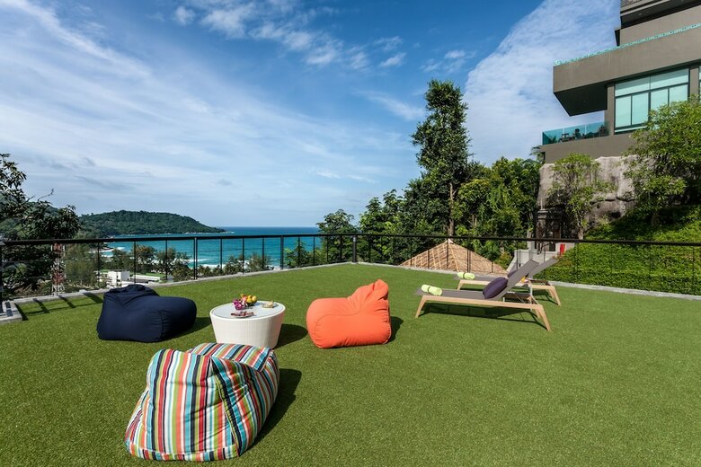 Hotel The Sea Galleri By Katathani
