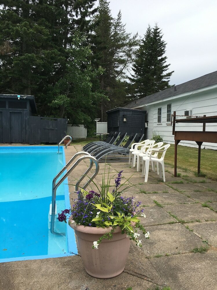Timberland Motel