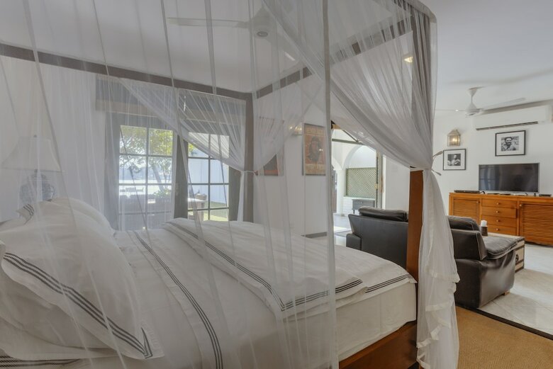 Villa Republic Bentota - Entire Villa (06 Bedrooms)